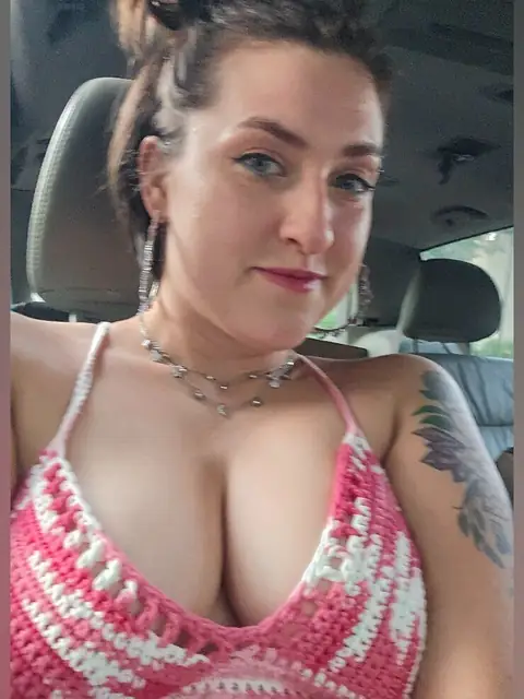 Honey_Bee on OnlyFans