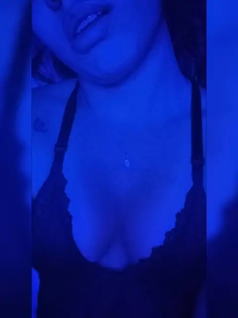 Isa on OnlyFans