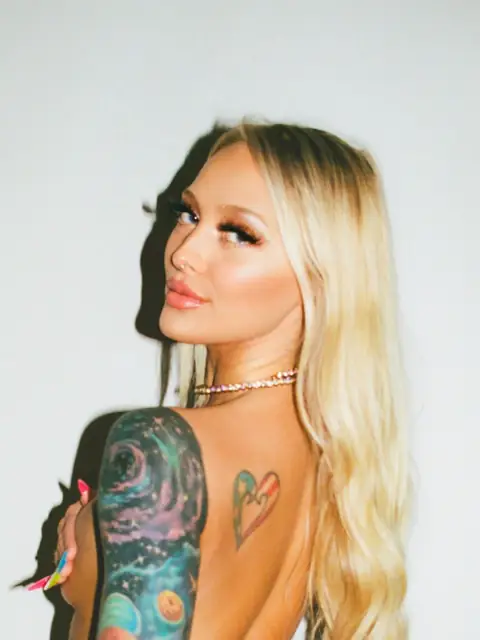 Scarlett Savage FREE on OnlyFans