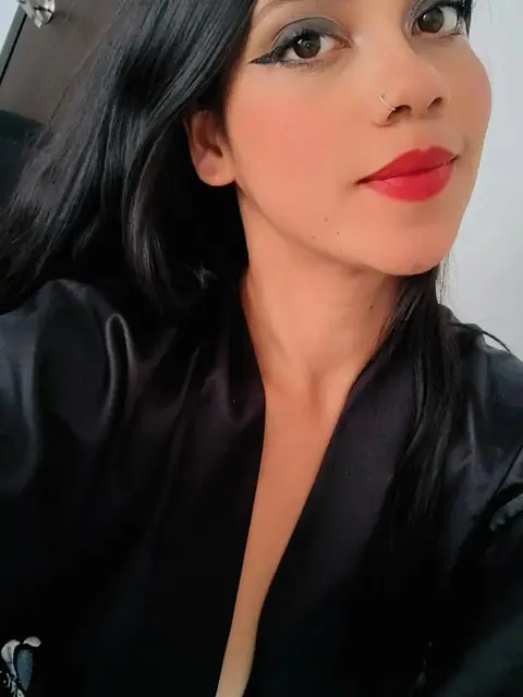 Scarletthott on OnlyFans