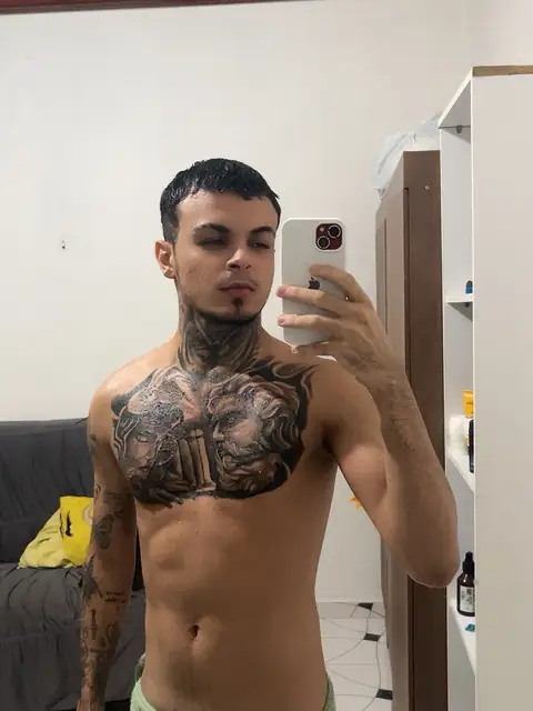 Vitor on OnlyFans