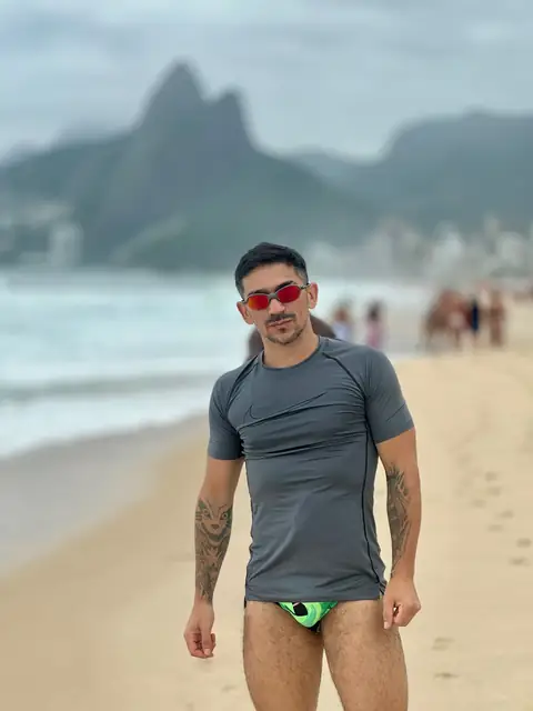 L o Rocha on OnlyFans