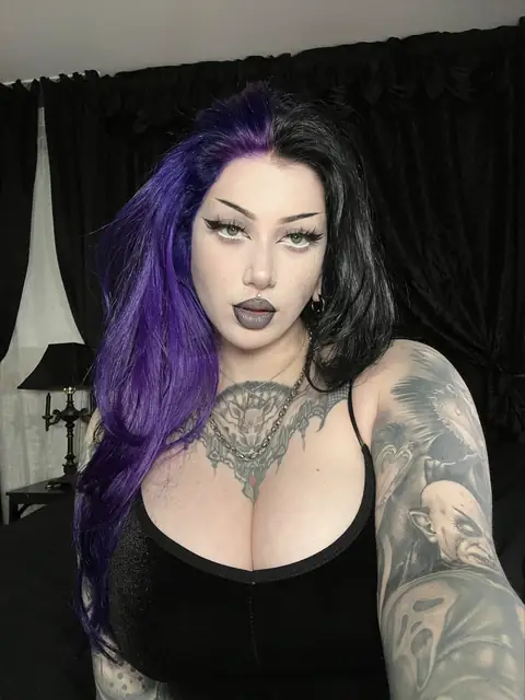 Violet Nothing OnlyFans profile