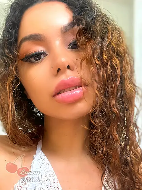 lannalatina busty girl w a tiny kitty on OnlyFans