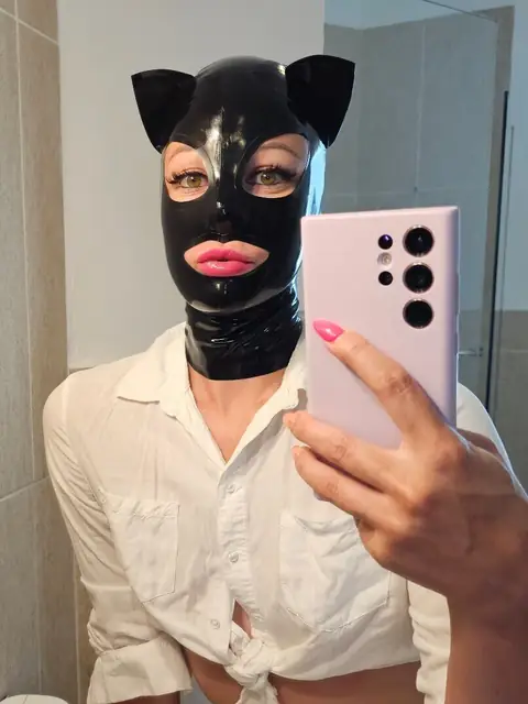 Shiny_Cat OnlyFans profile