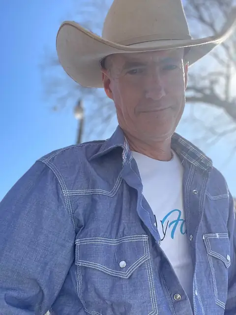 Cowcatcher21 on OnlyFans