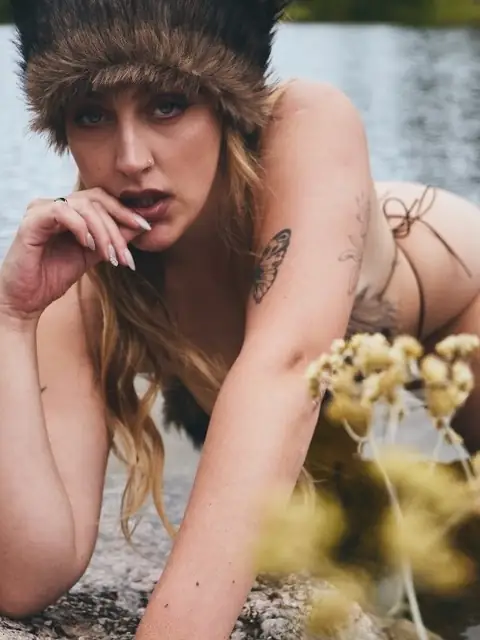 EMPRESS SOPHIE PAWG GODDESS on OnlyFans