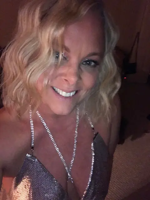 AtomicBlonde68 on OnlyFans