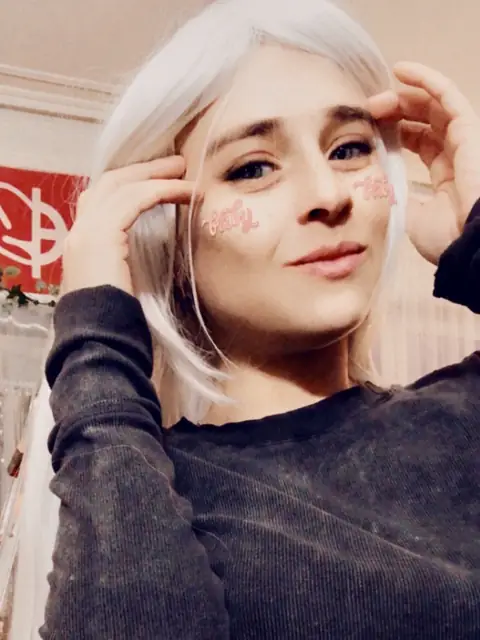 Haus of E. [SFW !] on OnlyFans