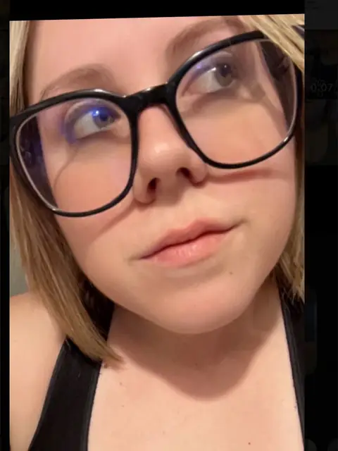 Birdy on OnlyFans
