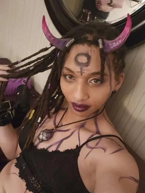 Aelin Blue on OnlyFans