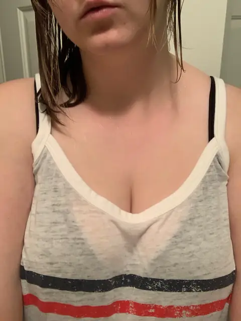 Sexy Curvy Arctic Kitty on OnlyFans