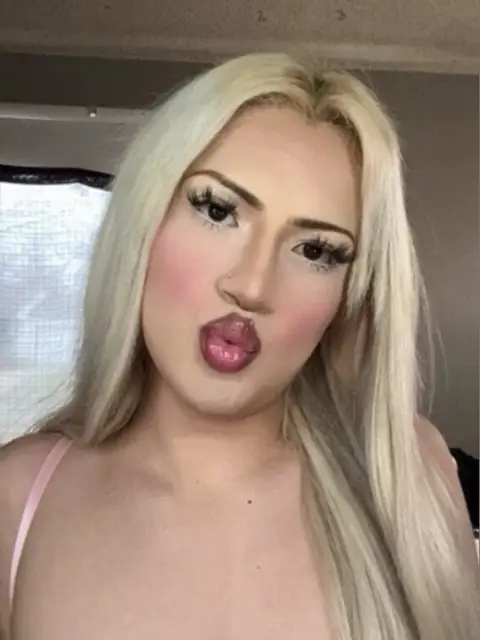 Aly on OnlyFans