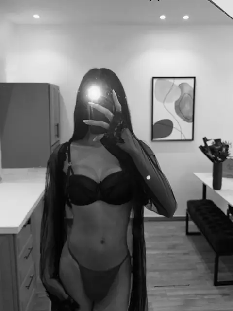 Lara Crof on OnlyFans