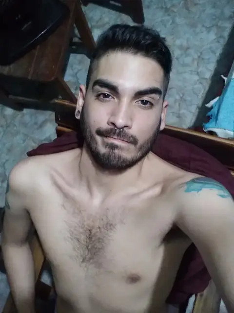 Luciano Leonni on OnlyFans
