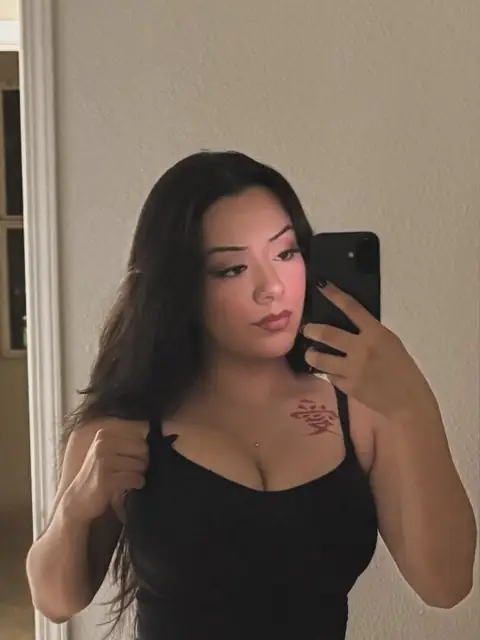 x on OnlyFans