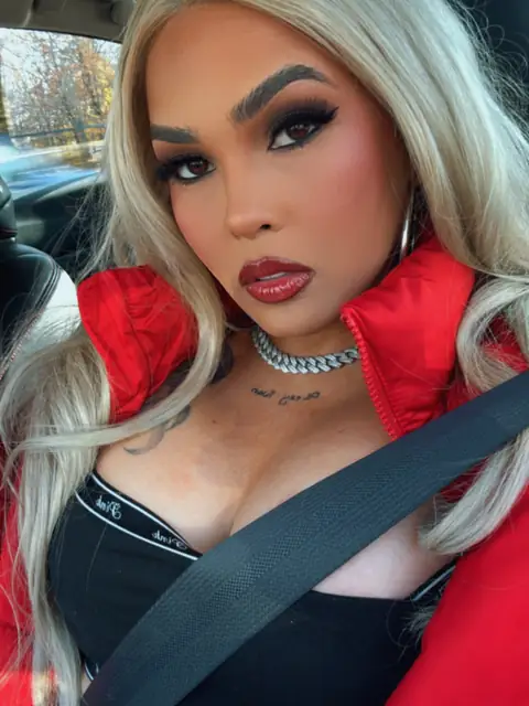 Von mary figueroa santos on OnlyFans