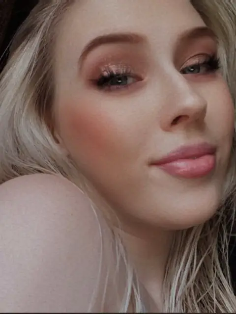 Paislee on OnlyFans
