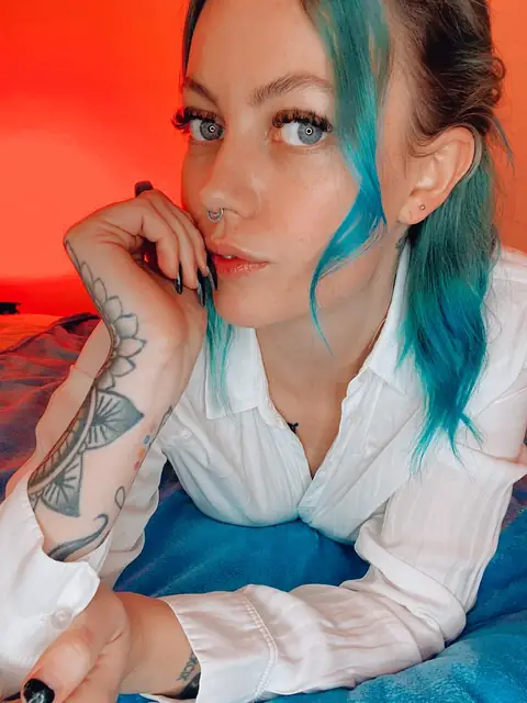 Lottie Nova on OnlyFans