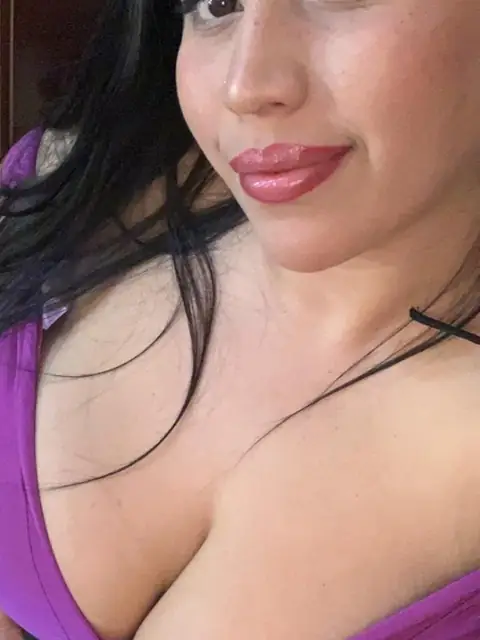 latina bunny girl on OnlyFans