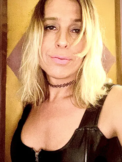Hung TS Lora XXX on OnlyFans