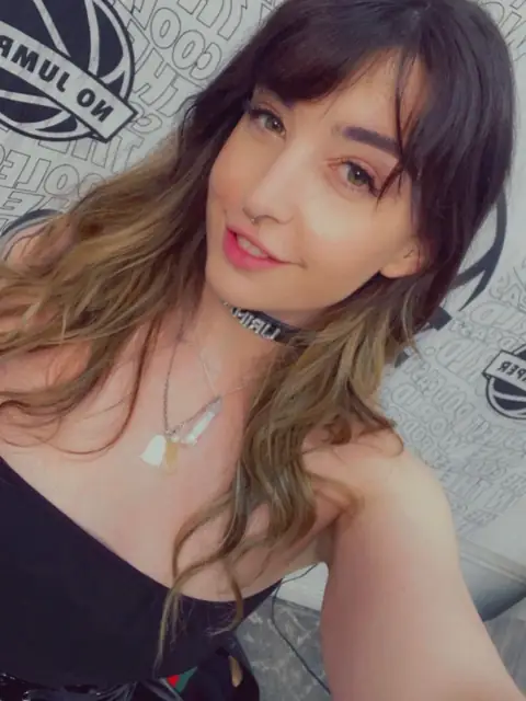 Aus Sarah on OnlyFans