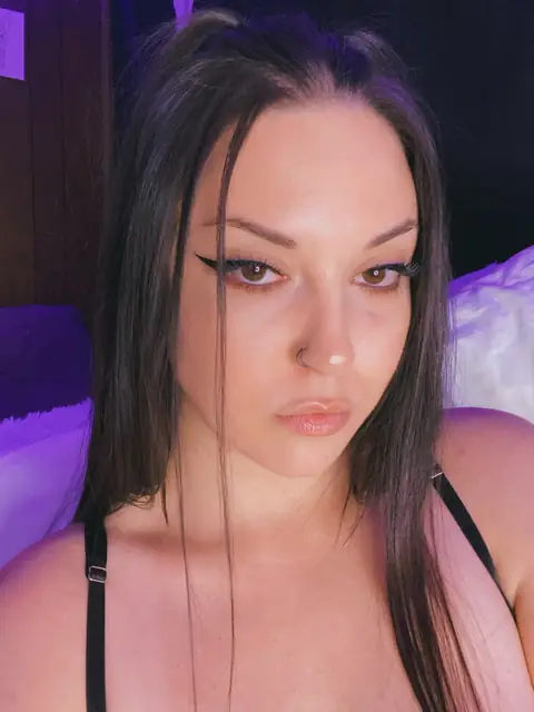 Vanessa Hughes on OnlyFans