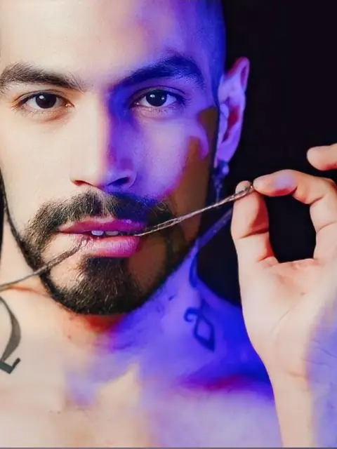 Decimo Uriel on OnlyFans