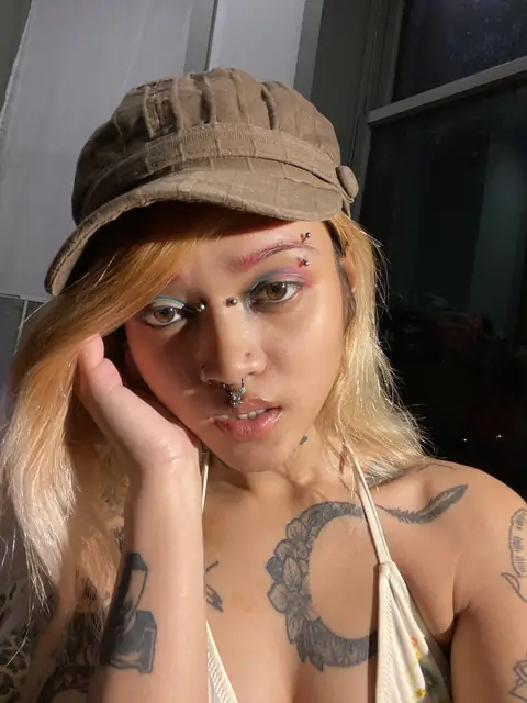 Harley Quinn on OnlyFans