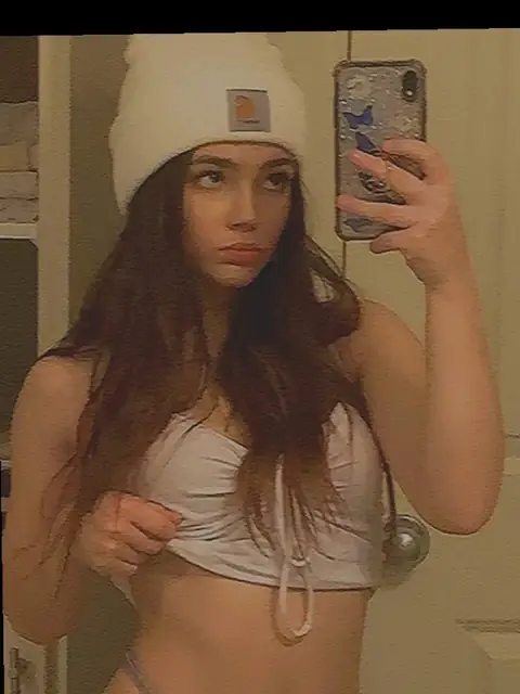Elliana on OnlyFans