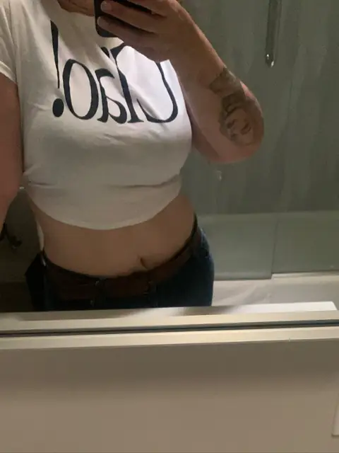 Jenn_A HOT MOM on OnlyFans