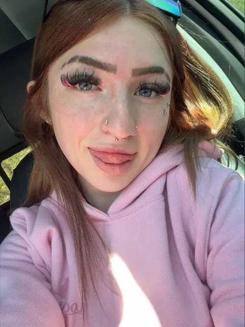 tinybabyxoxo69 on OnlyFans
