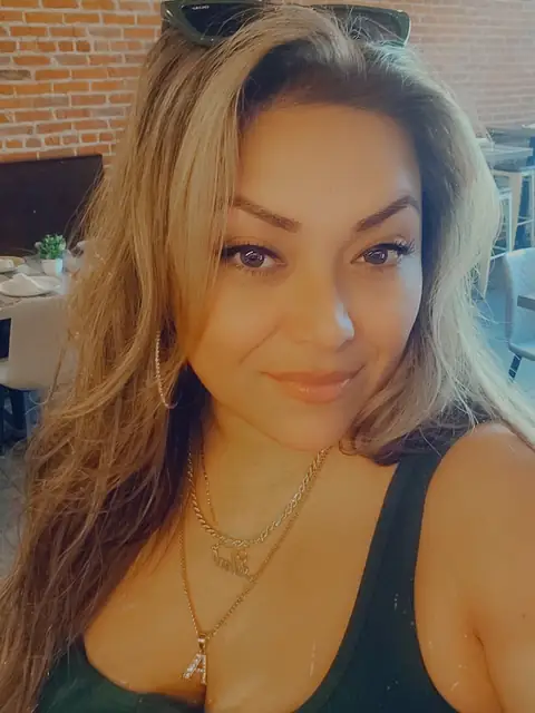 akira love on OnlyFans