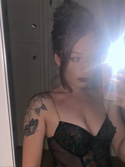 dreamy incantation on OnlyFans