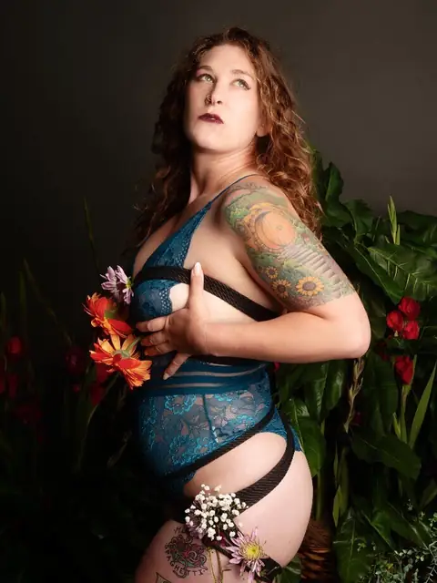 Miss Poppy Lane on OnlyFans