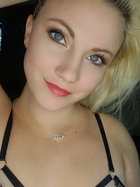 Fe on OnlyFans