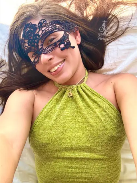 Angel Onazol OnlyFans profile