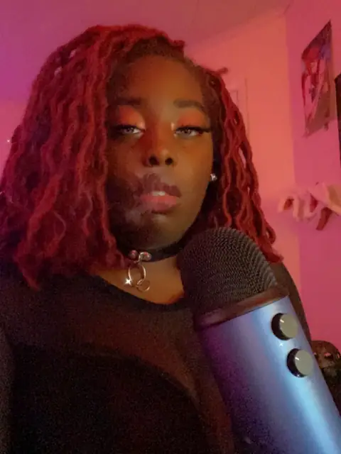 Teeonii OnlyFans profile