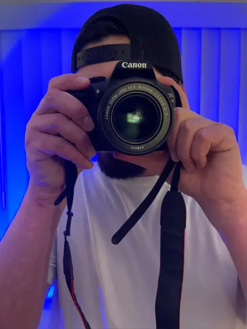 Xander on OnlyFans