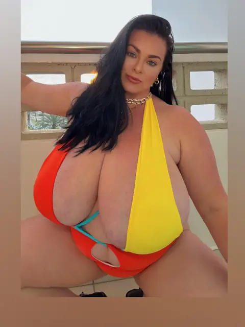 Karlajames OnlyFans profile