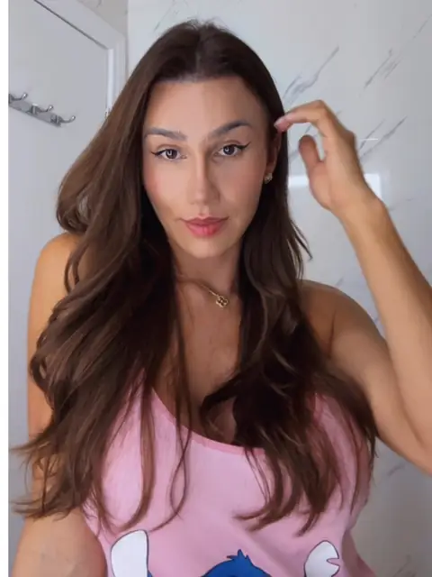 Agatha Lira OnlyFans profile