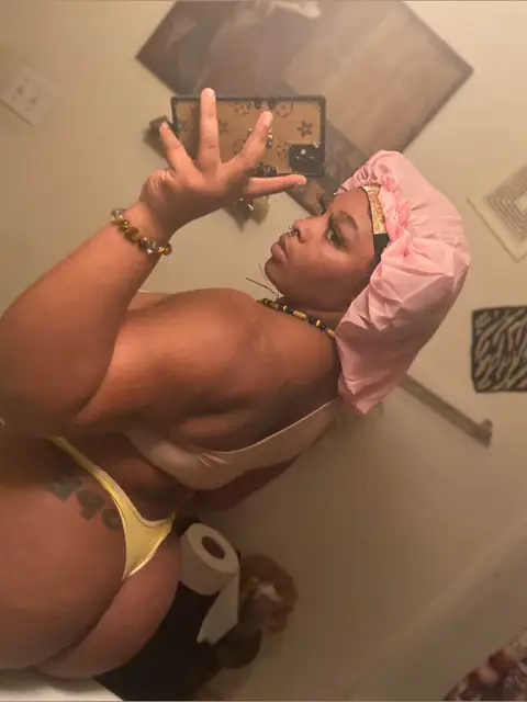 Peaches on OnlyFans