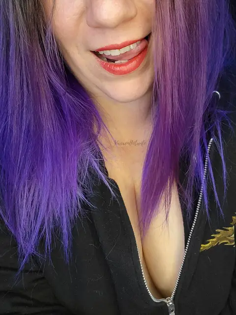 Vixxxen on OnlyFans
