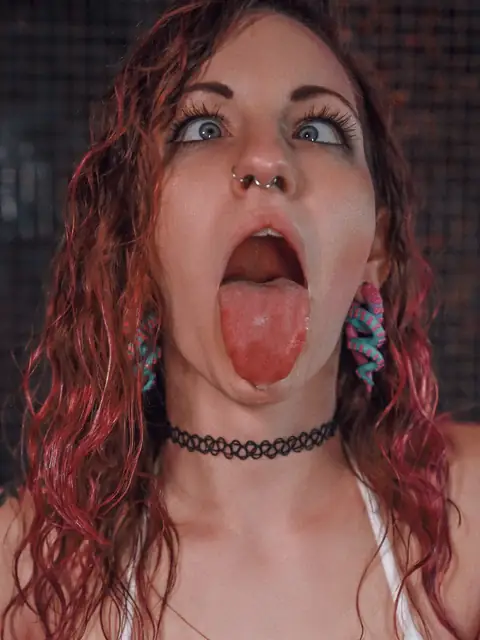 Ember Noel OnlyFans profile