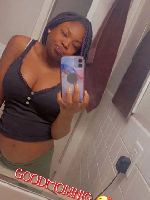 SHANTI POOH on OnlyFans