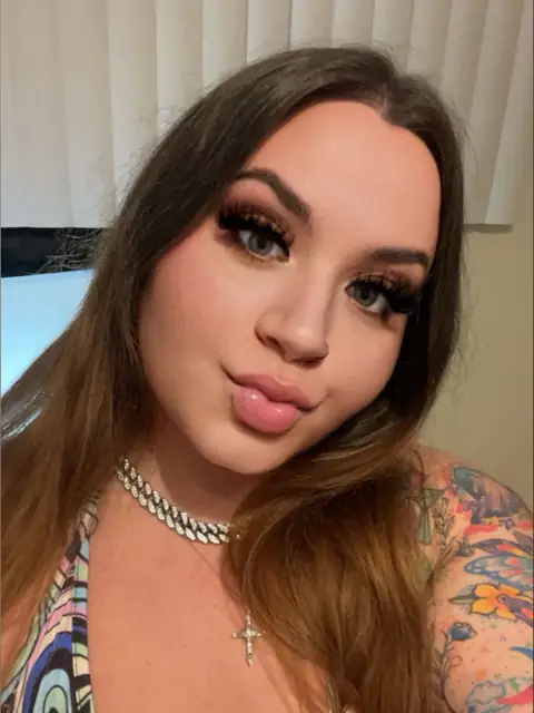 MarMar on OnlyFans