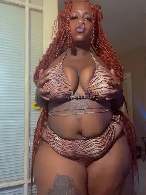 Dyamond Secrets on OnlyFans