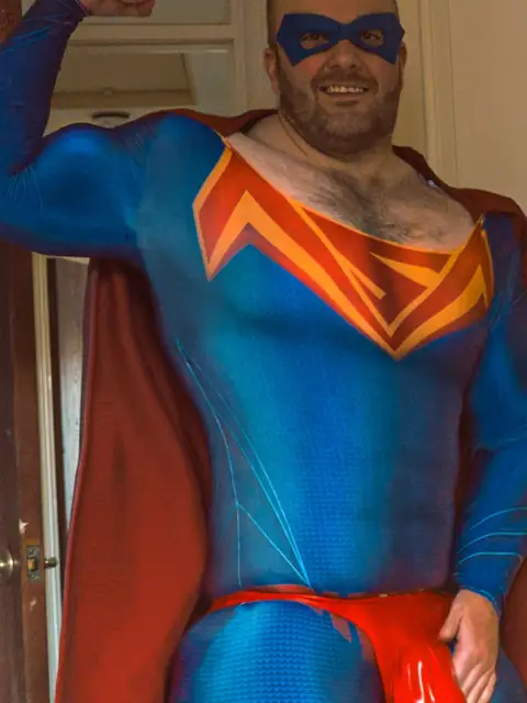 SuperMuscleMan on OnlyFans