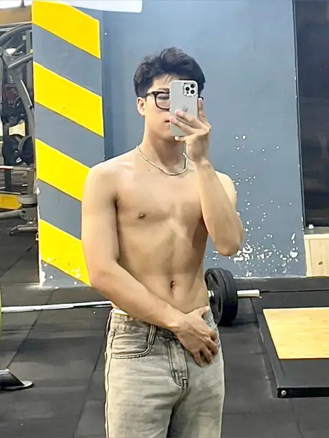 D ng D ng on OnlyFans