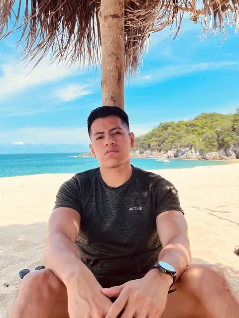 Luis Garcia on OnlyFans